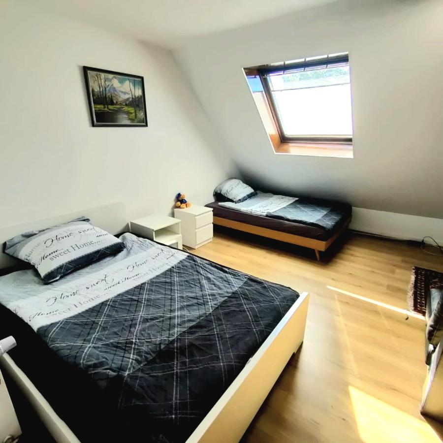 Moderne Wohnung In Ruhiger Lage Krefeld Exterior foto